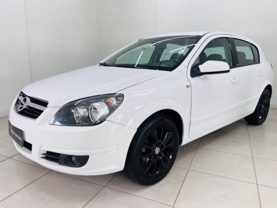CHEVROLET VECTRA 2.0 MPFI GT-X HATCH 8V FLEX 4P MANUAL